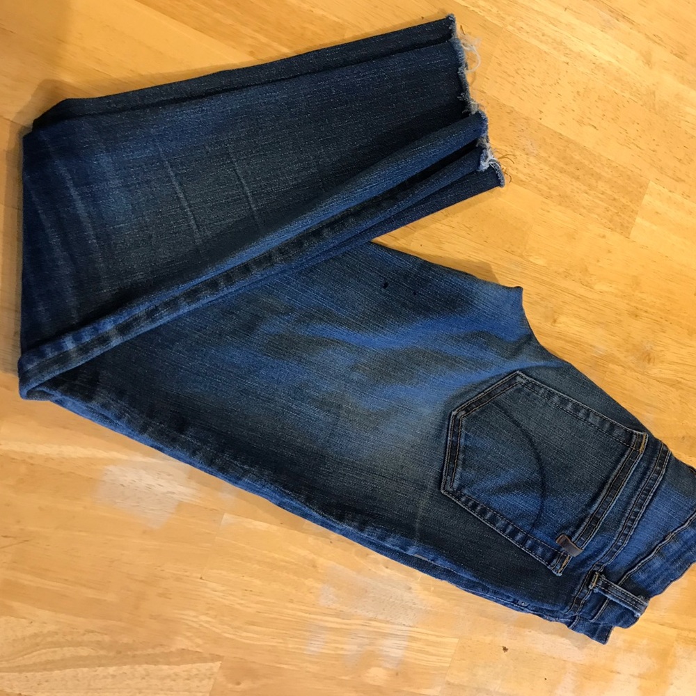 JOE’s jeans size 27 skinny jeans raw hem